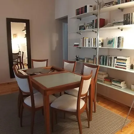 Comfy Flat סלוניקי